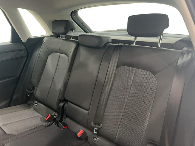 Audi Q3 35 TFSI mHEV S tronic Kombi Warszawa - zdjęcie 12