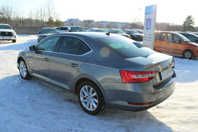 Škoda Superb Ambition DSG Nawigacja netto 69 837 PLN Gwarancja Virtual Warszawa - zdjęcie 9