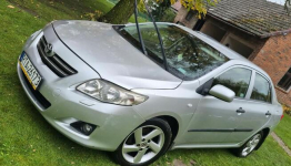 Toyota Corolla Sedan (2007) – 1.6 Benzyna .Cena do Negocjaci