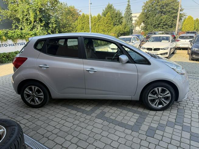 Kia Venga 1,4 90KM  Klima  Kamera  Navi  Koła lato + zima Orzech - zdjęcie 5