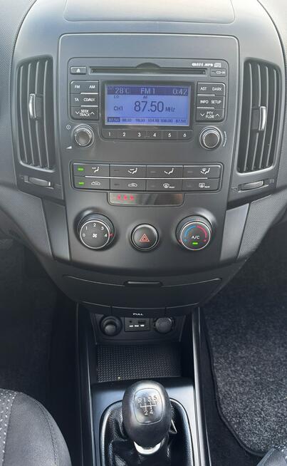 Hyundai i30 Przyszowice - zdjęcie 9