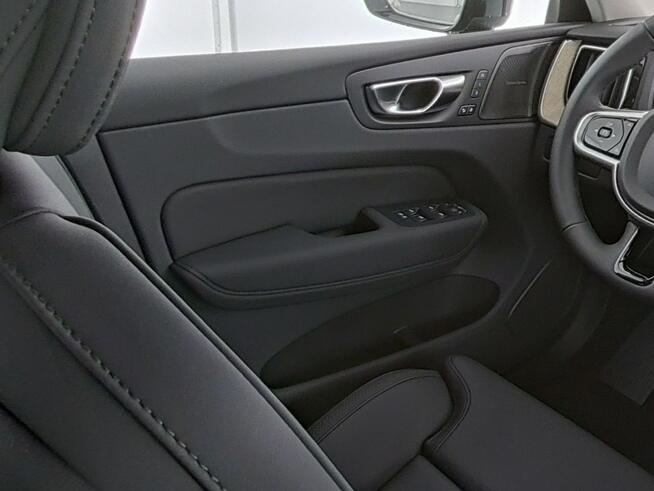 Volvo XC 60 B5(B) AWD Plus Dark *Gwarancja*FV23%* Tychy - zdjęcie 12
