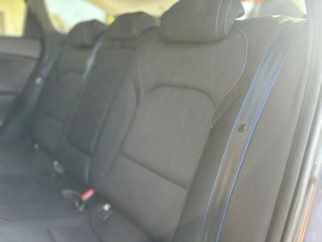 Hyundai i30 Bogaty Model Poznań - zdjęcie 11