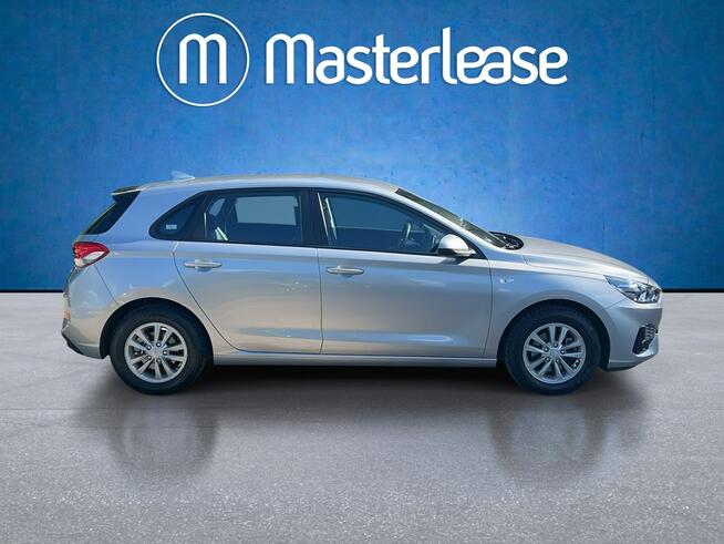 Hyundai i30 1.5 DPI Classic + ! Z polskiego salonu ! Faktura VAT ! Warszawa - zdjęcie 4