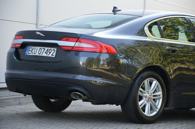 Jaguar XF Czarny Zarejestrowany 2.2D 163KM Skóra Bi-xenon Navi Kutno - zdjęcie 12