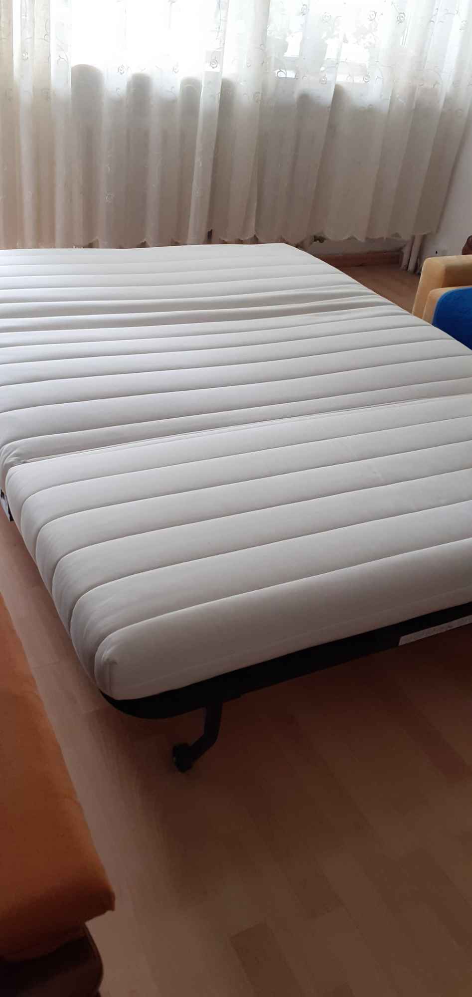 Sprzedam rozkladana lezanke typu Ikea:1,4m×2,0m,z pokrowcem (szary) Podgórze - zdjęcie 1
