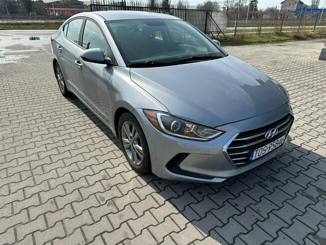 Hyundai Elantra 2.0B, Grzane fotele, Stan Idealny, Zarejestrowany Ostrowiec Świętokrzyski - zdjęcie 4