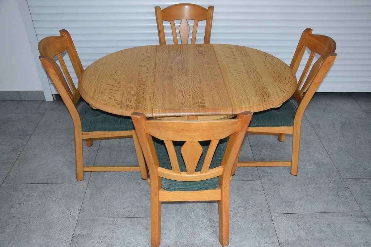 stół rozkładany i 4 krzesła - cały komplet z drewna dębowego Olsztyn - zdjęcie 5