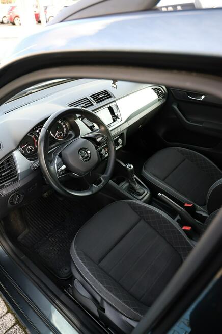 Skoda Fabia 1.0 TSI Ambition Automat Tychy - zdjęcie 11
