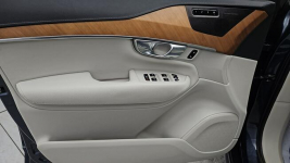 Volvo XC 90 AWD Plus Bright aut ! Z Polskiego Salonu ! Faktura VAT ! Warszawa - zdjęcie 10