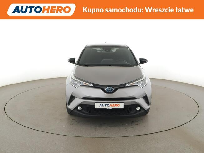 Toyota C-HR HEV automat klima auto grzane fotele czujniki parkowania Warszawa - zdjęcie 11