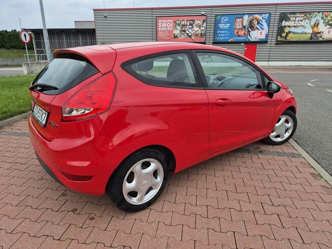 Ford Fiesta 1.2i 70KM Gaz KLIMA Zadbana Bez wkładu Do jazdy Zielona Łąka - zdjęcie 6