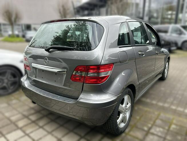 Mercedes B180 116km panorama AUTOMAT klima CZUJNIKI  hak SERWIS  2011 Tychy - zdjęcie 2