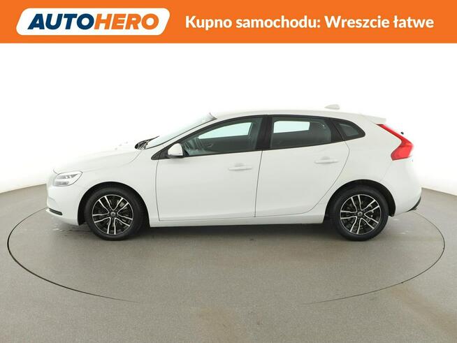 Volvo V40 automat niski przebieg navi PDC tempomat LED Warszawa - zdjęcie 2