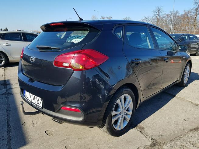 Kia Cee'd 1,4 Benzyna Klima Zarejestrowany Gwarancja Włocławek - zdjęcie 5