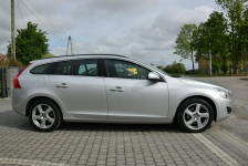 Volvo V60 2.0D Navi Podgrzewane fotele Sprowadzony Opłacony Majdan Sieniawski - zdjęcie 11