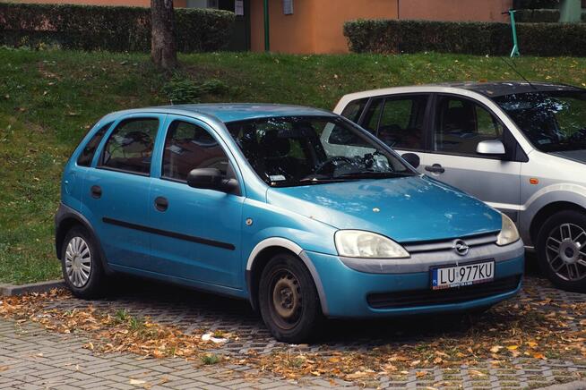 Opel Corsa C 1.0 benzyna 2001 — przegląd do 03.2027, wahacze Lublin - zdjęcie 1