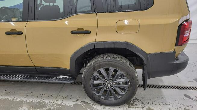 Toyota Land Cruiser LC 2.8 D-4D Executive aut Grójec - zdjęcie 9