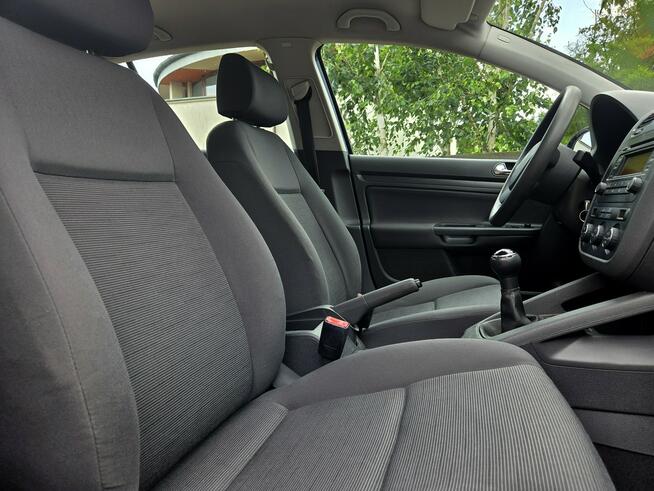 Volkswagen Golf HB 1.6 Benz. MPI 102KM 2004r Klima, Niski Przebieg ! Tychy - zdjęcie 7