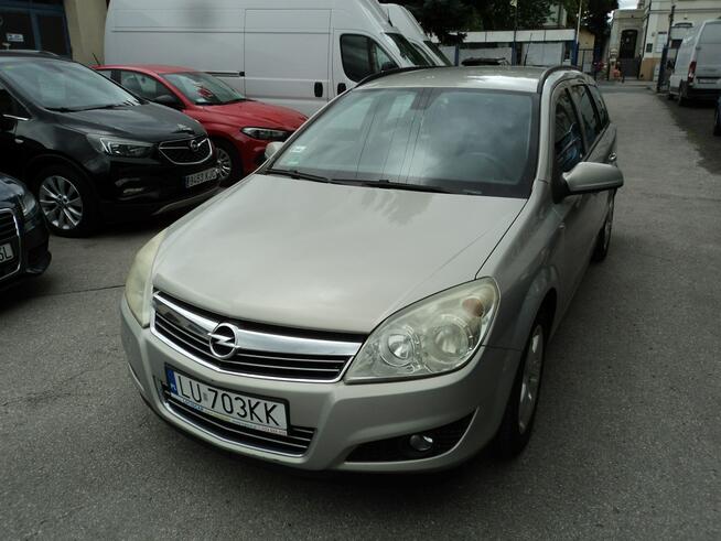 Opel Astra Caravan sprzedam ładnegoOPLA ASTRE Z 2007R 1,6 B+GAZ 105KM Lublin - zdjęcie 5