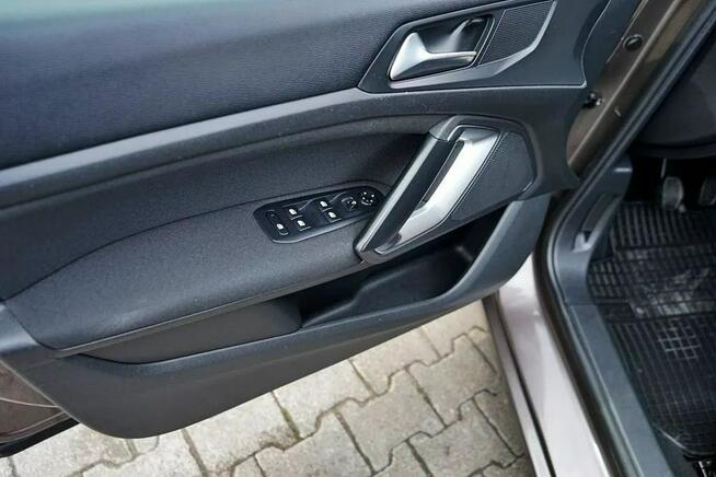 Peugeot 308 1,2i Klima, alu R17, NAVI, 130KM, 2014r. Płock - zdjęcie 11