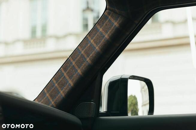 Land Rover Defender 90 5.0 P525 V8 BOGATA WERSJA / SALON PL Ropczyce - zdjęcie 12