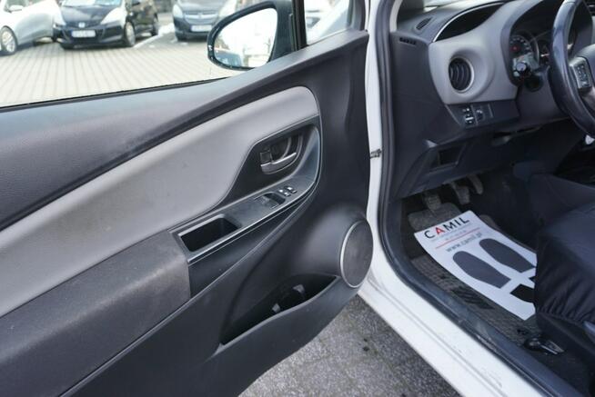 Toyota Yaris polski salon Opole - zdjęcie 9