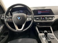 BMW Seria 3 318i aut Kombi Warszawa - zdjęcie 9