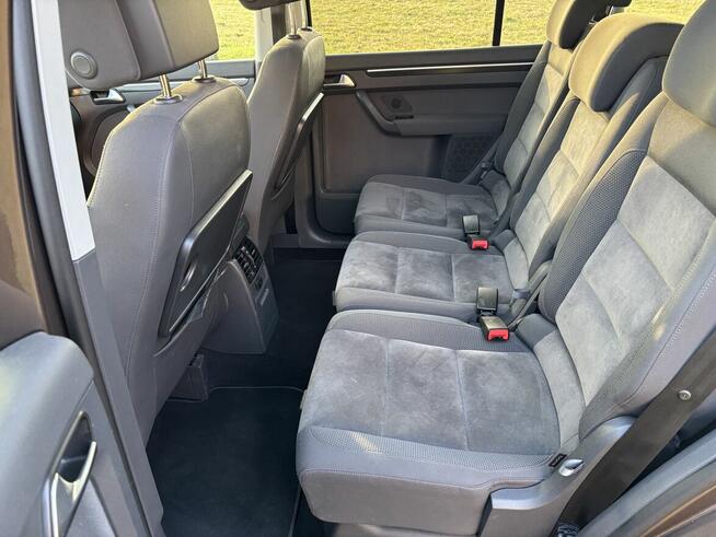 Zadbany VW Touran szuka nowego właściciela Rusiec - zdjęcie 6