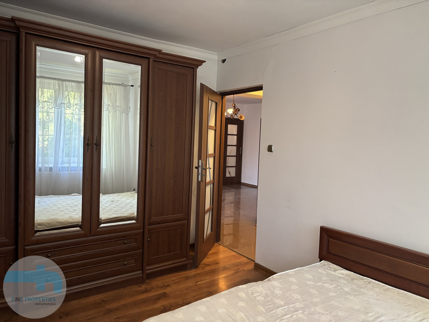 Przestronny dom na wynajem -nawet 7 odrębnych pokoi, Stanisławów Drugi Legionowo - zdjęcie 6