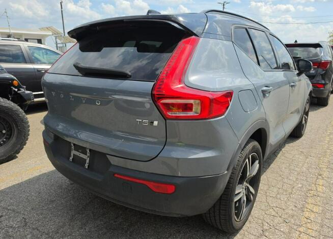 Volvo XC 40 R-Design / AWD / T5 / niski przebieg Warszawa - zdjęcie 4