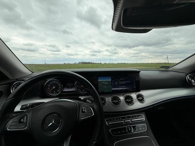 Mercedes E 220 coupe Salon Pl Sobiesiernie - zdjęcie 4