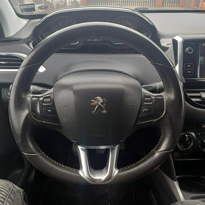 Peugeot 2008 1.6 BlueHDi 100KM Suchorzew - zdjęcie 12