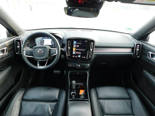 Volvo XC 40 2.0T R-Design z Gwarancją Model 2022r Żyrardów - zdjęcie 6