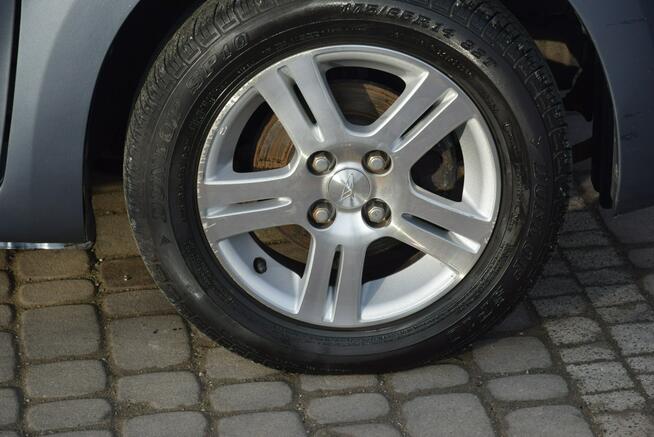 Daihatsu Sirion 1.3B Automat/ 4x4/ Klima/ 2 KPL KÓŁ/ Sprowadzony Majdan Sieniawski - zdjęcie 9