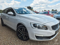 V60 2.0 MOMENTUM 150KM NAVI skóra FULL LED  bezwypadek SERWIS 2018 Tychy - zdjęcie 2