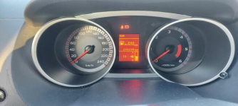Mitsubishi Outlander 2,0 DID 140 KM 7 osób Intense Plus. Gdańsk - zdjęcie 8