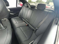 BMW 330 xDrive / M-Pakiet / niski przebieg Wrocław - zdjęcie 9
