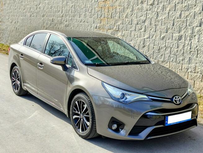 Toyota Avensis Łódź - zdjęcie 3