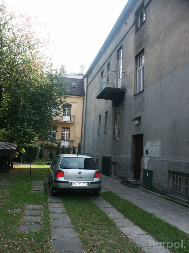 Piętro domu, parking, Plac Axentowicza, do wynajęcia na biuro Kraków - zdjęcie 6