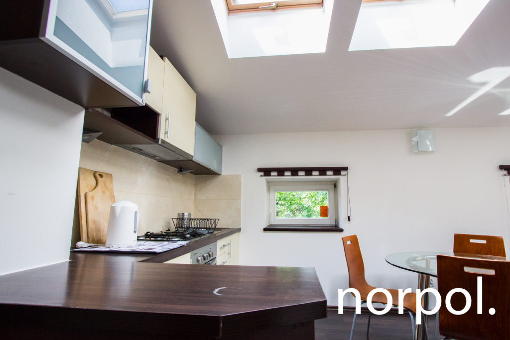 Bujwida, przytulne mieszkanie na poddaszu, 40m2 Kraków - zdjęcie 3