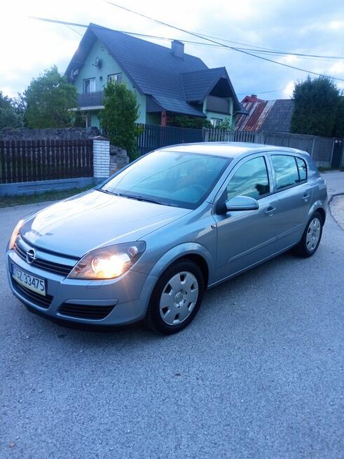 Opel Astra 1.6 B+Gaz Słopiec - zdjęcie 2