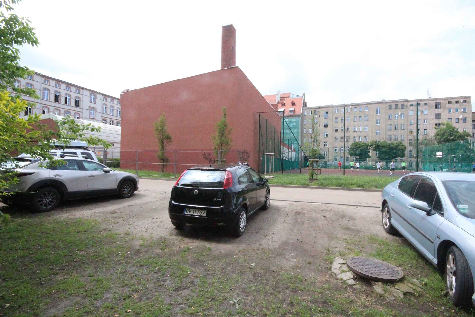 1pok, 38met, okolice Brzeskiej PIWNICA/MEDIA MIEJSKIE (Wrocław) Krzyki - zdjęcie 11