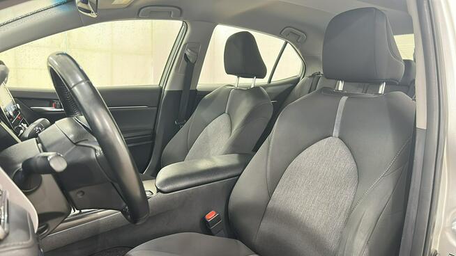 Toyota Camry 2,5 Hybrid Comfort CVT Warszawa - zdjęcie 10