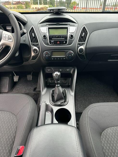 Hyundai ix35 1.6B, Grzane Fotele, Alu16, Stan bdb, Zarejestrowany Ostrowiec Świętokrzyski - zdjęcie 8