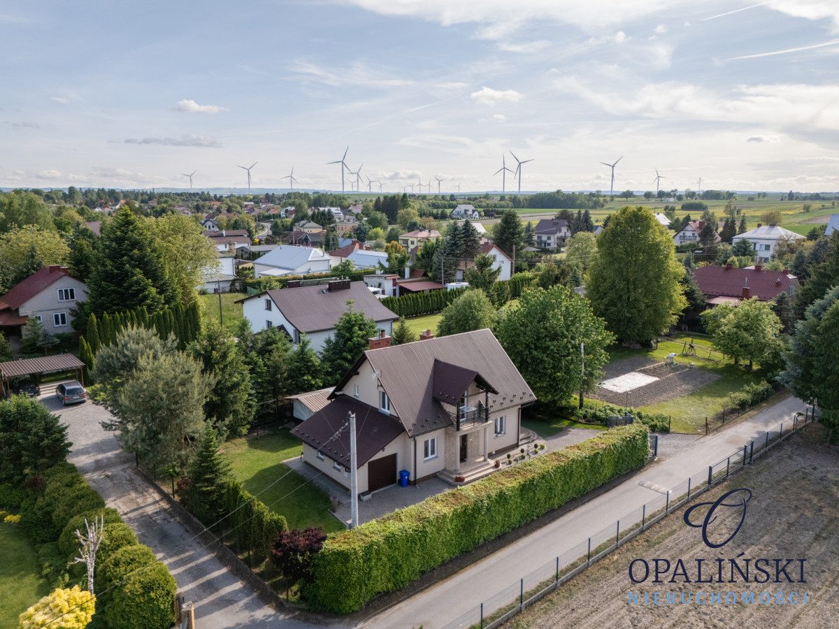 Dom z ogrodem i garażem umeblowany i wyposażony Kosina - zdjęcie 3