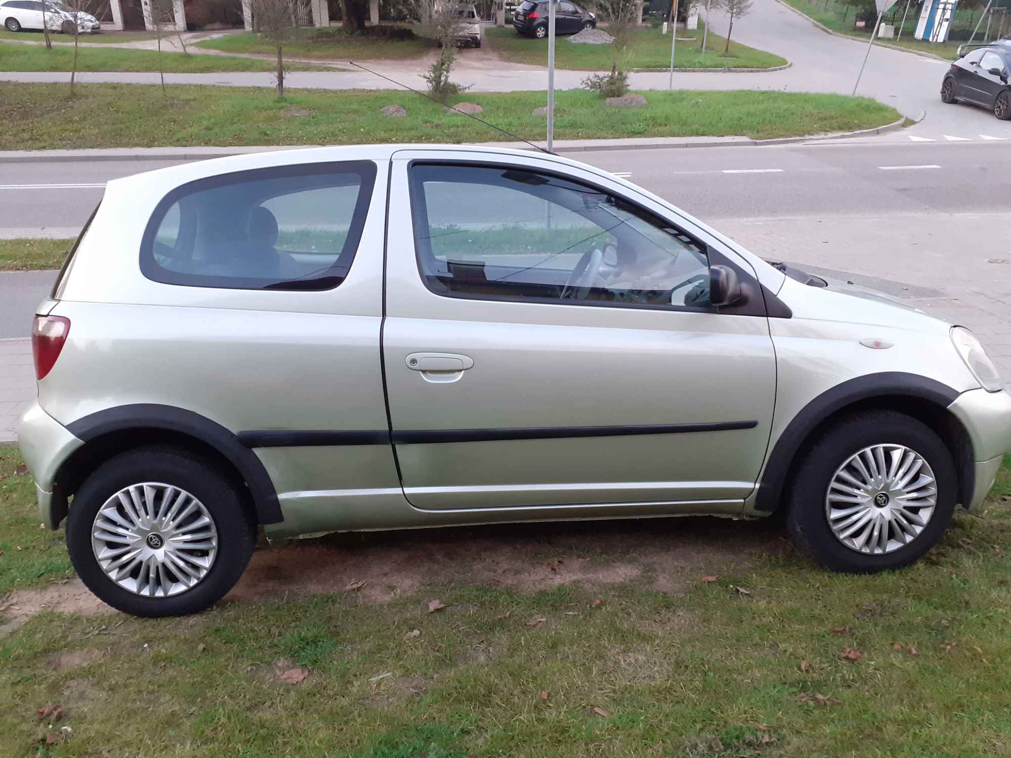 Toyota Yaris Gdynia - zdjęcie 3