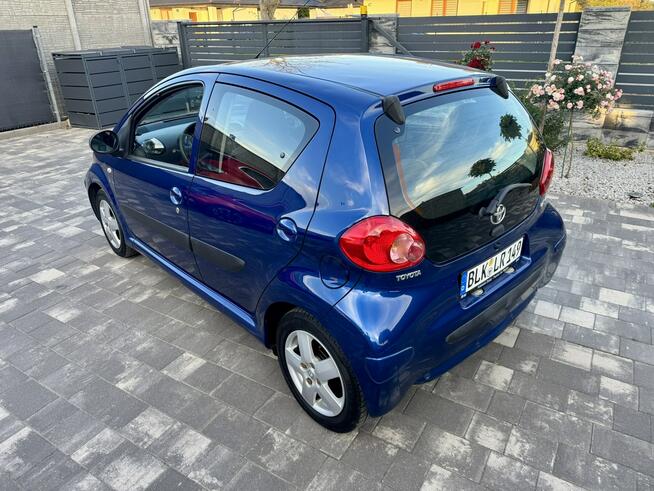 Śliczna Toyota Aygo ! Polecam Sprowadzona z Niemiec Szerominek - zdjęcie 5