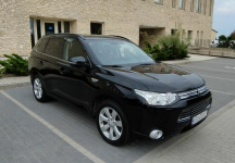 Mitsubishi Outlander 2.0 PHEV Plug-in 4x4, SUV Kraków - zdjęcie 2