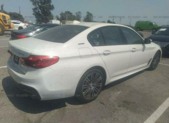 BMW 530 2019, 2.0L, Hybryda, porysowany lakier Warszawa - zdjęcie 4